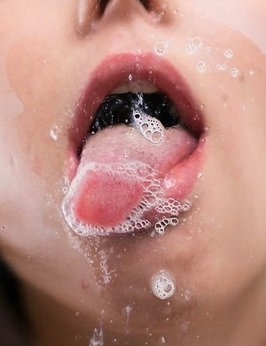 Tera Link Kisses You with a Mouthful of Cum