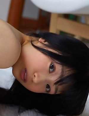 Kotone Moriyama in cute lingerie loves exposing her legs