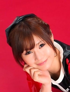 Ai Kumano in latex and fluffy skirt is fresh and playful