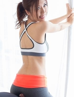 Sporty beauty Rin Miura strips before giving an ass job, then a legjob
