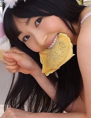 Kotone Moriyama is sexy and with mood for playing kitten