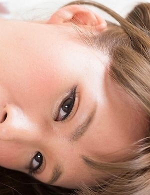 Hotsuki and Ryo Makoto star in a great foot worship/toe sucking scene with close-ups